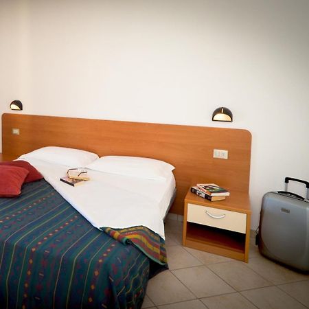Residence Sant'Anna Pietra Ligure Bagian luar foto