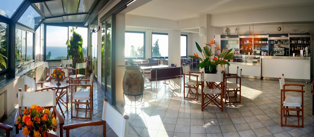 Residence Sant'Anna Pietra Ligure Bagian luar foto