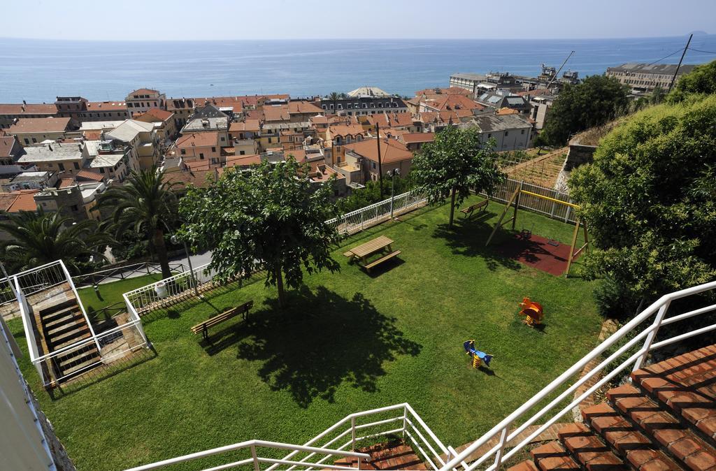 Residence Sant'Anna Pietra Ligure Bagian luar foto