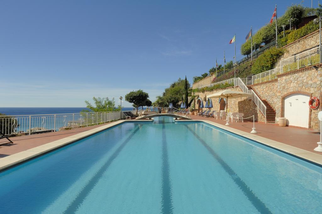 Residence Sant'Anna Pietra Ligure Bagian luar foto